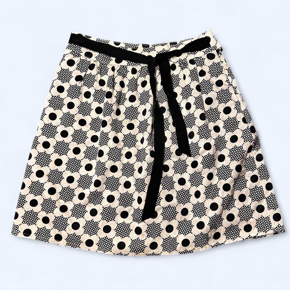 Y2K White Floral Mini Skirt by Comme Toi!